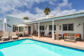 Villa Lorna with air conditioning hot tub and games room